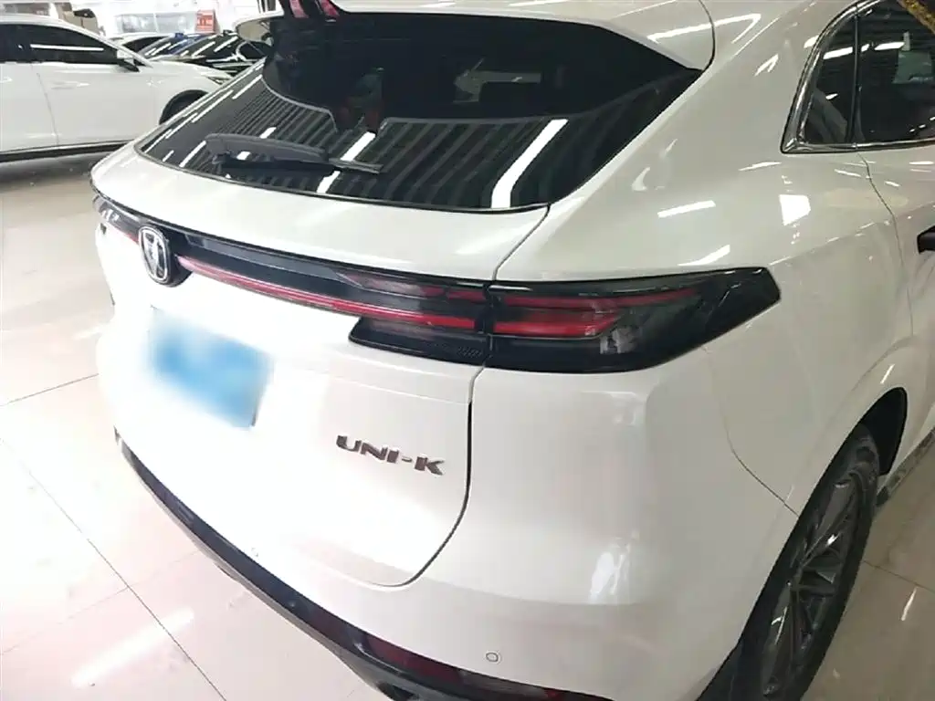 Changan UNI-K 2.0 T 2 WD Joy Style
