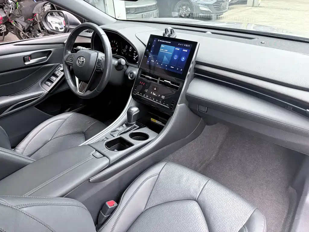 Avalon 2.0 L Luxury