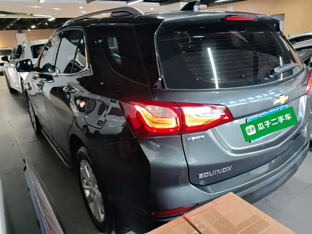 Equinox 探界者 2018款 550 T 自动四驱捍界版