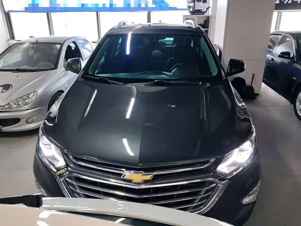 Equinox 探界者 2018款 550 T 自动四驱捍界版