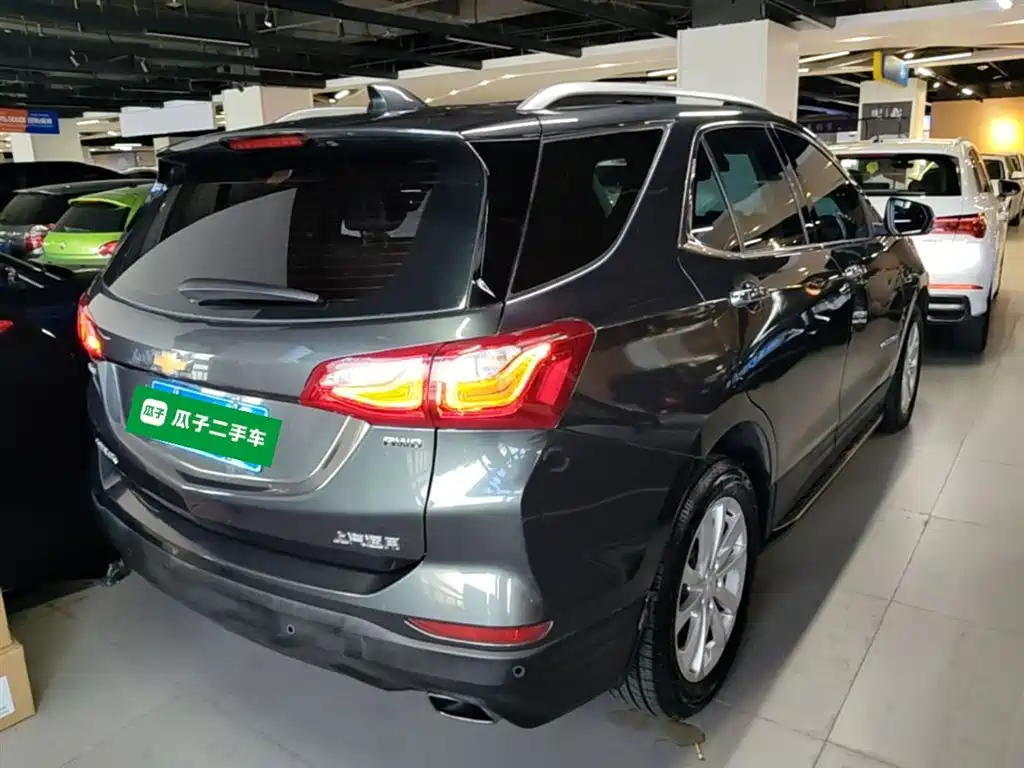 Equinox 探界者 2018款 550 T 自动四驱捍界版