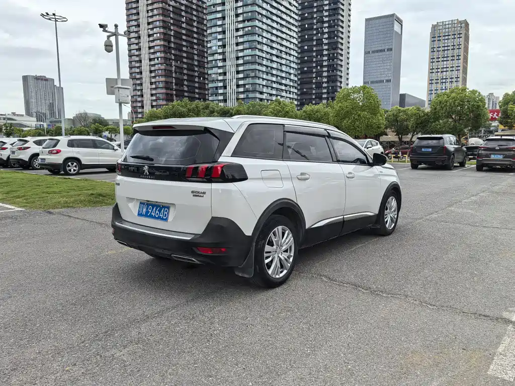 Peugeot 5008 380 THP 7-seat Elite