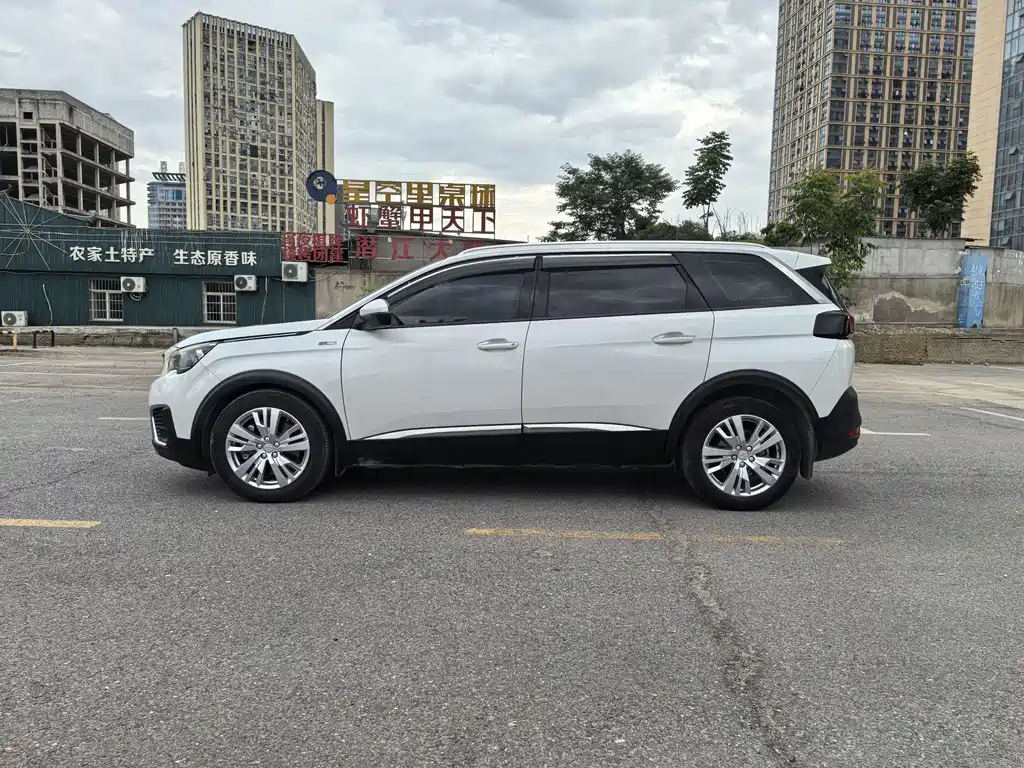 Peugeot 5008 380 THP 7-seat Elite