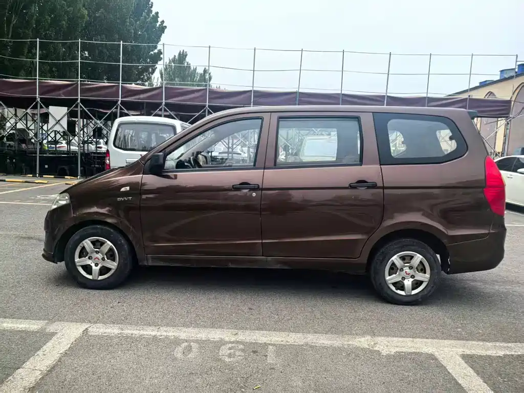 Wuling Hongguang 1.5 L Facelift S Comfort