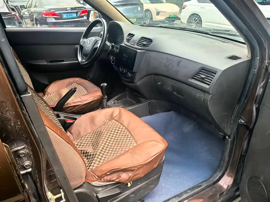 Wuling Hongguang 1.5 L Facelift S Comfort