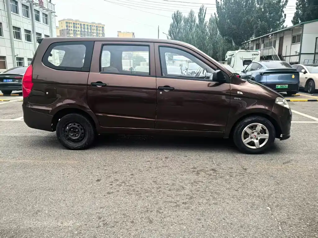 Wuling Hongguang 1.5 L Facelift S Comfort
