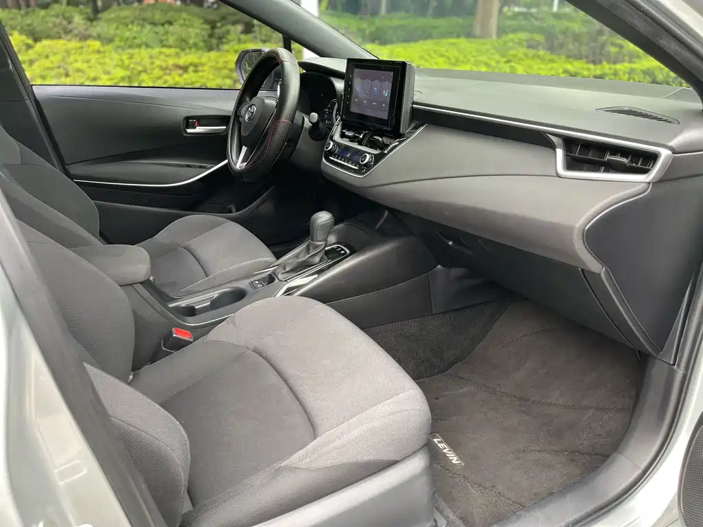 Levin Dual Engine 1.8 H E-CVT Luxury