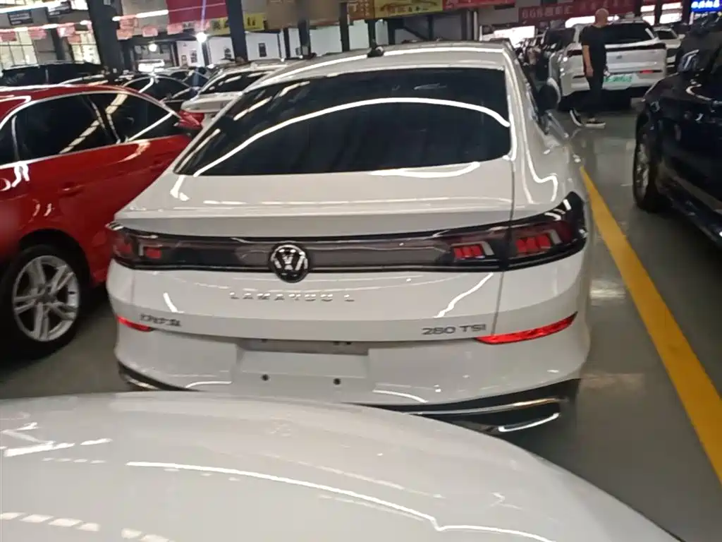 Lamando Lamando L 280 TSI DSG Spicy Cool