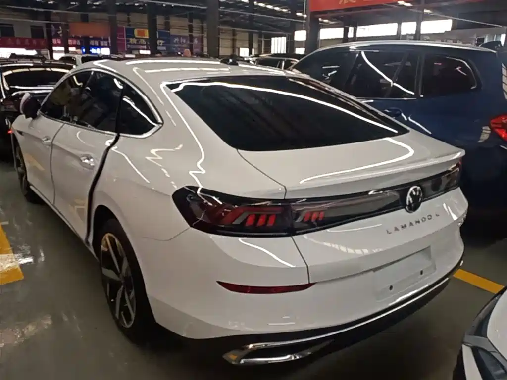 Lamando Lamando L 280 TSI DSG Spicy Cool