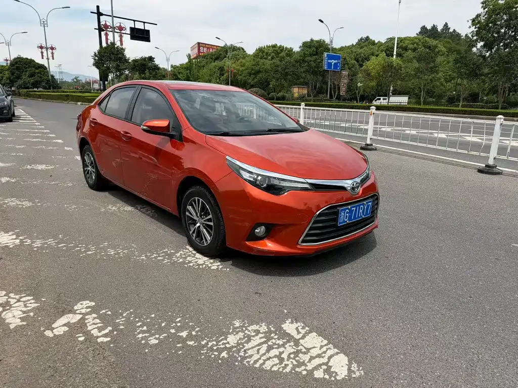 Levin 1.6 G CVT Elite
