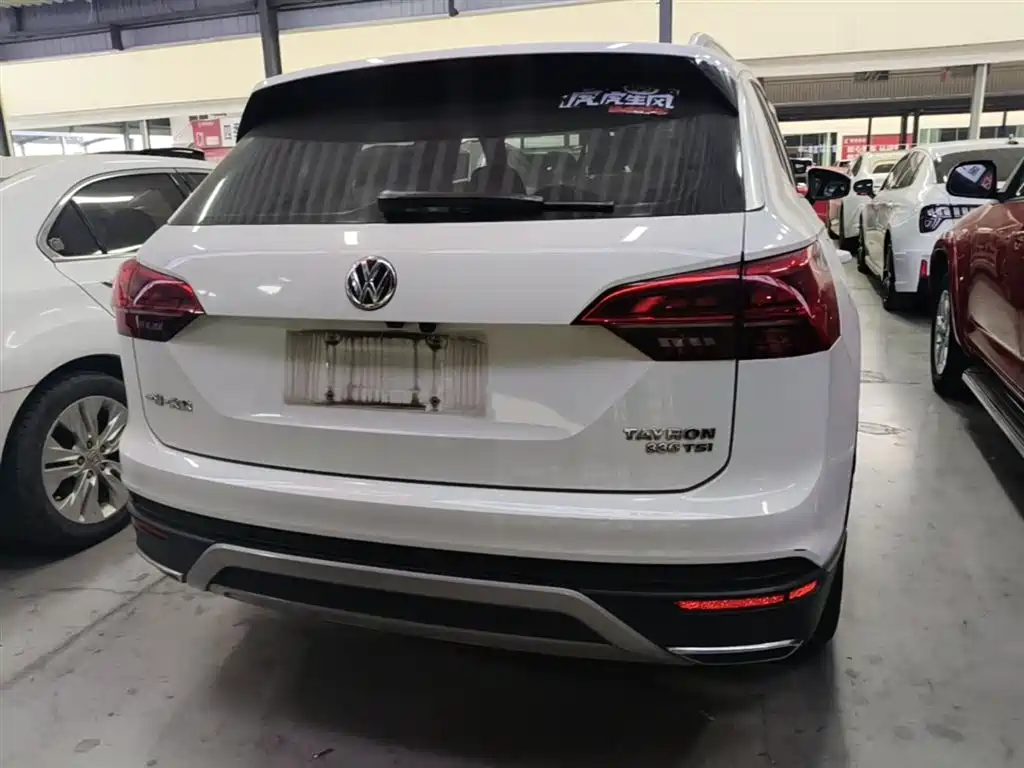 Tayron 330 TSI 2 WD Luxury CN-VI