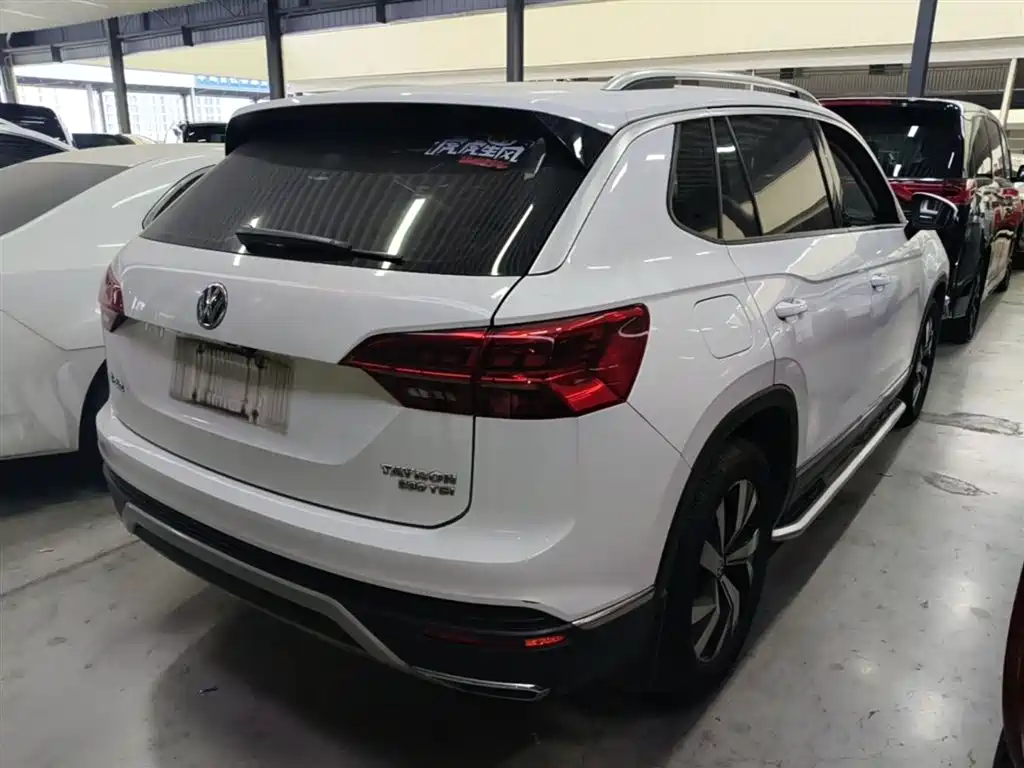 Tayron 330 TSI 2 WD Luxury CN-VI