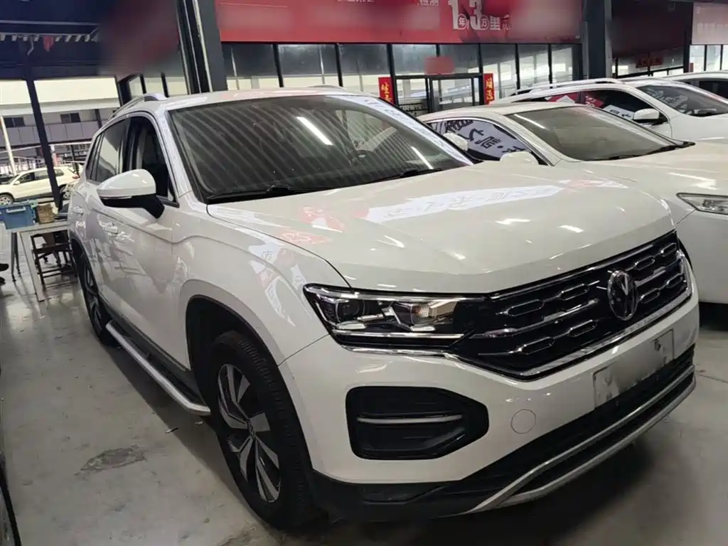 Tayron 330 TSI 2 WD Luxury CN-VI