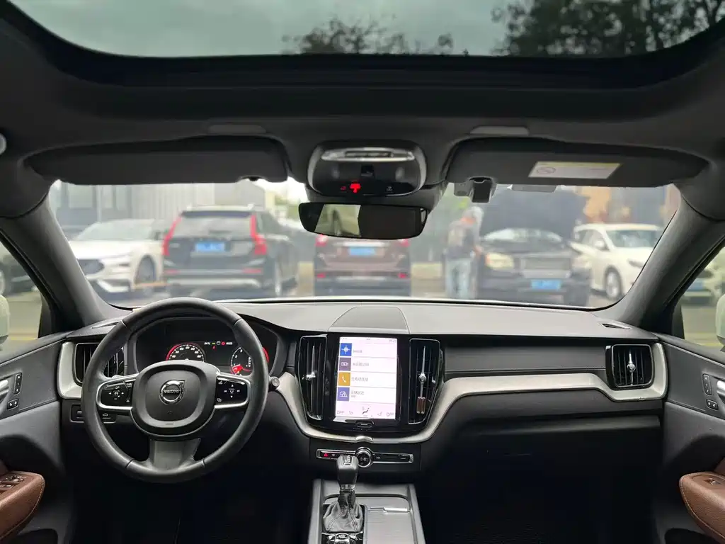 Volvo XC60 T5 4 WD Smart Vision Luxury