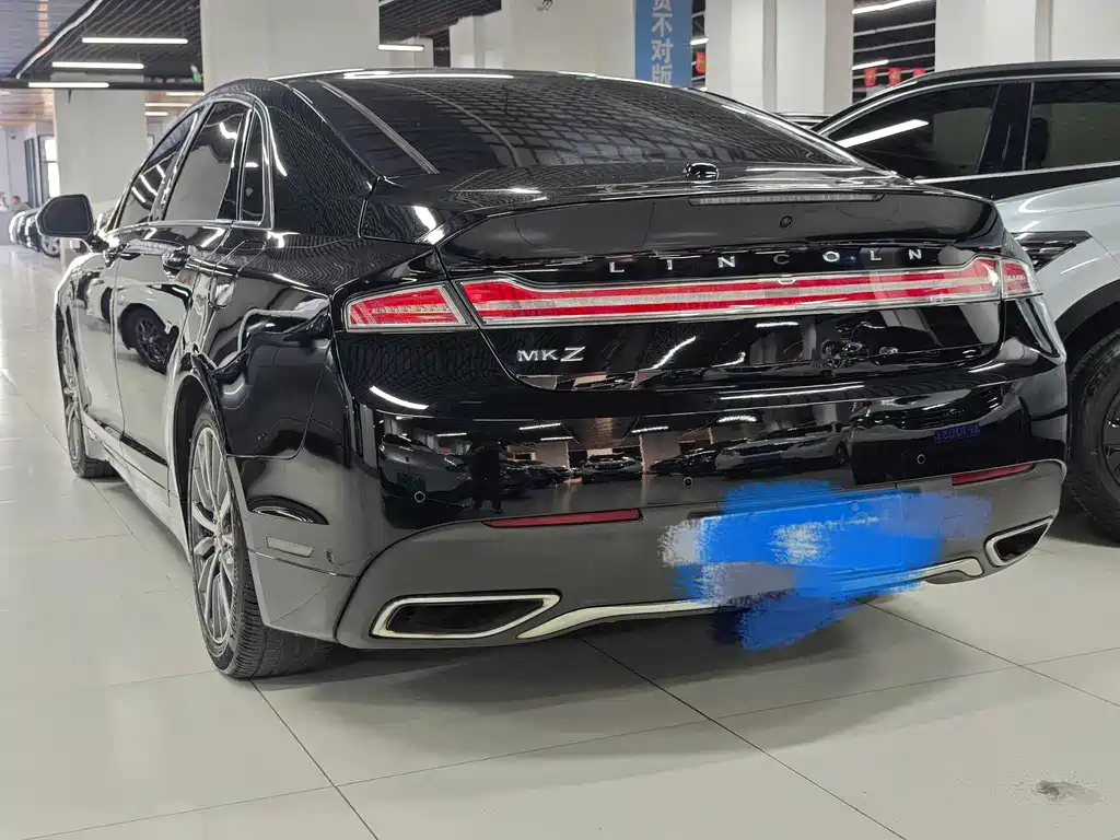 Lincoln MKZ 2.0 T Graceful