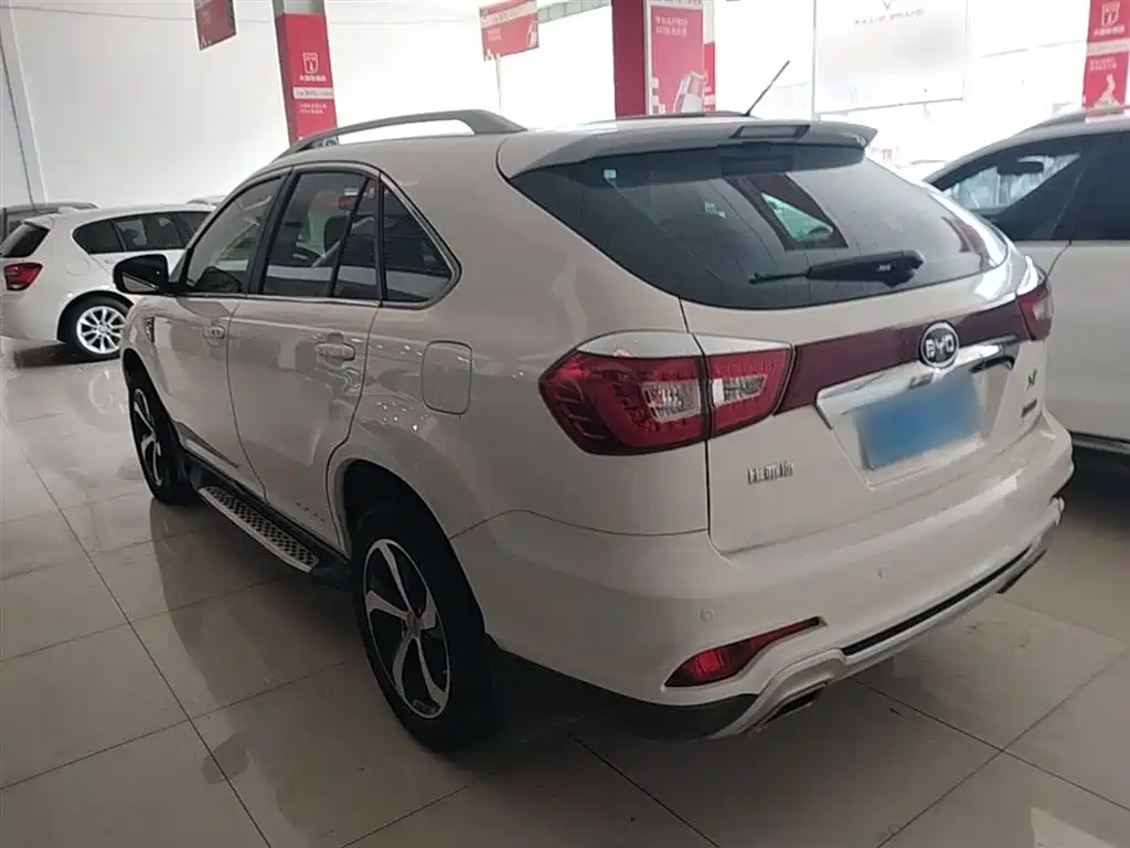 BYD S7 2.0 T Upgraded Auto Flagship