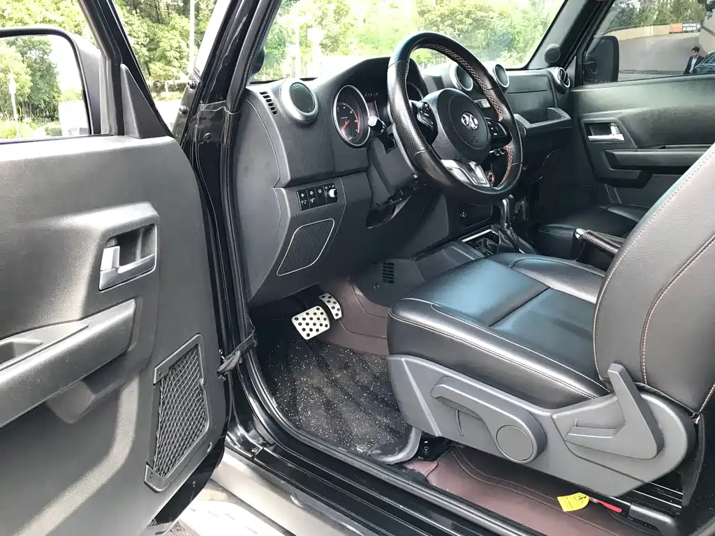 BAIC BJ40 2.3 T Auto 4 WD Premium