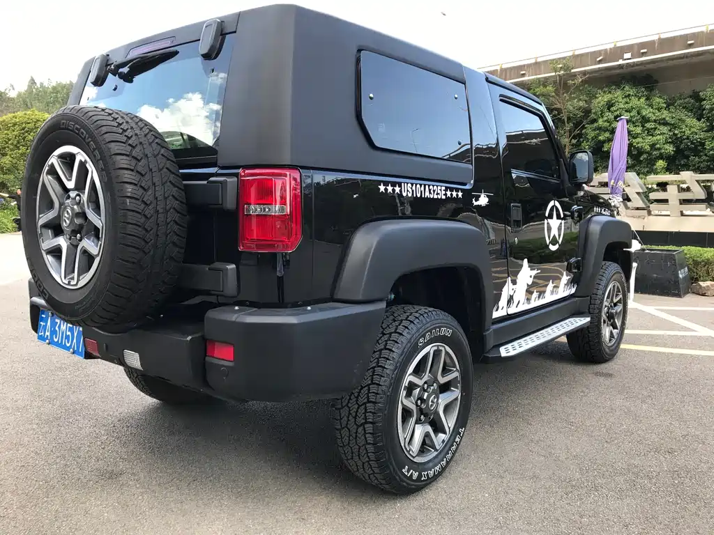 BAIC BJ40 2.3 T Auto 4 WD Premium