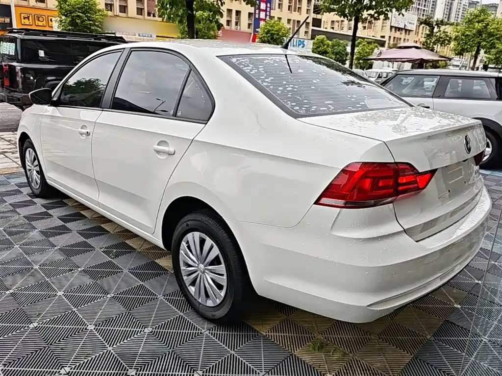 Santana 1.5 L Auto Style
