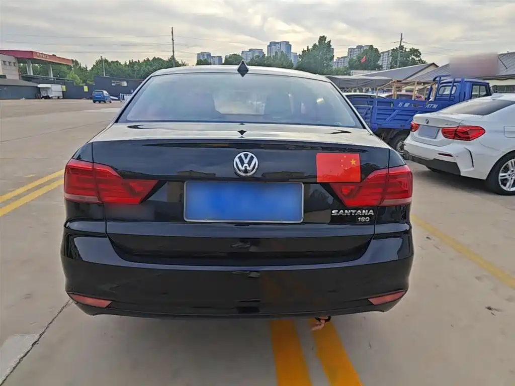 Santana 1.6 L Manual Style