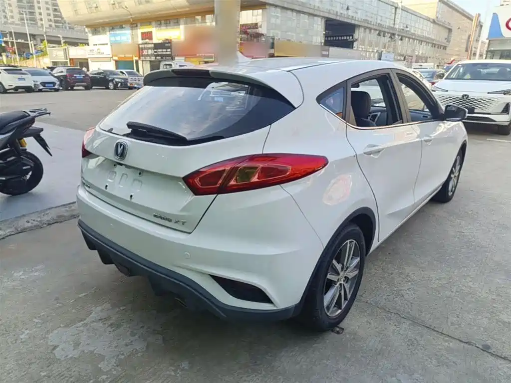Eado XT 1.6 L Manual Handsome Cool