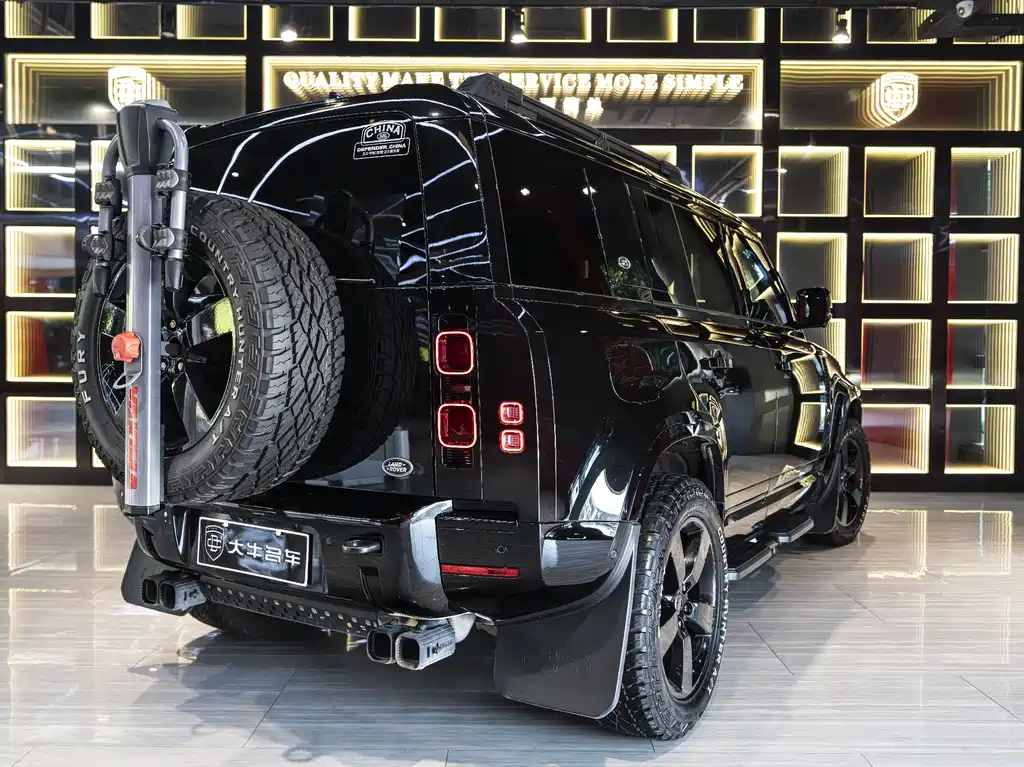 Land Rover Defender 110 3.0 T P400 X-DYNAMIC HSE