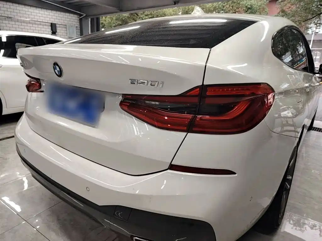 BMW 6 Series GT 630 i M Sport Package