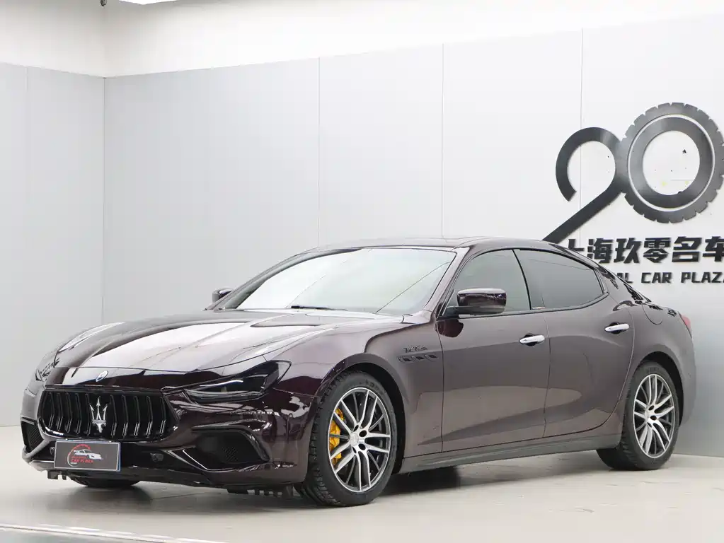Ghibli 3.0 T Standard
