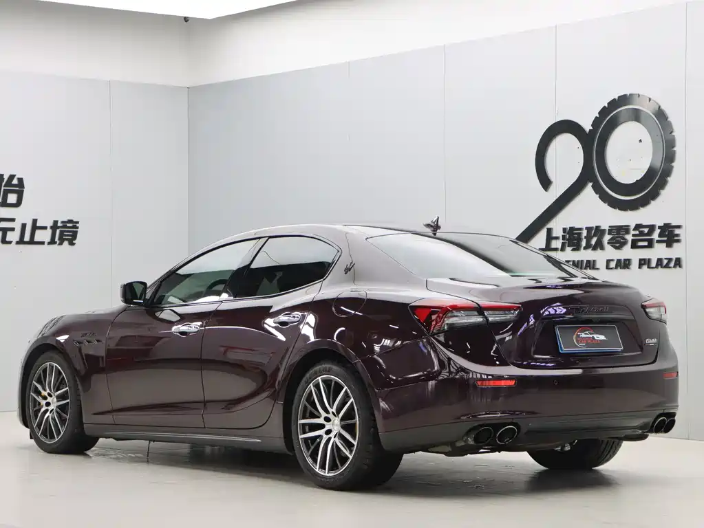 Ghibli 3.0 T Standard