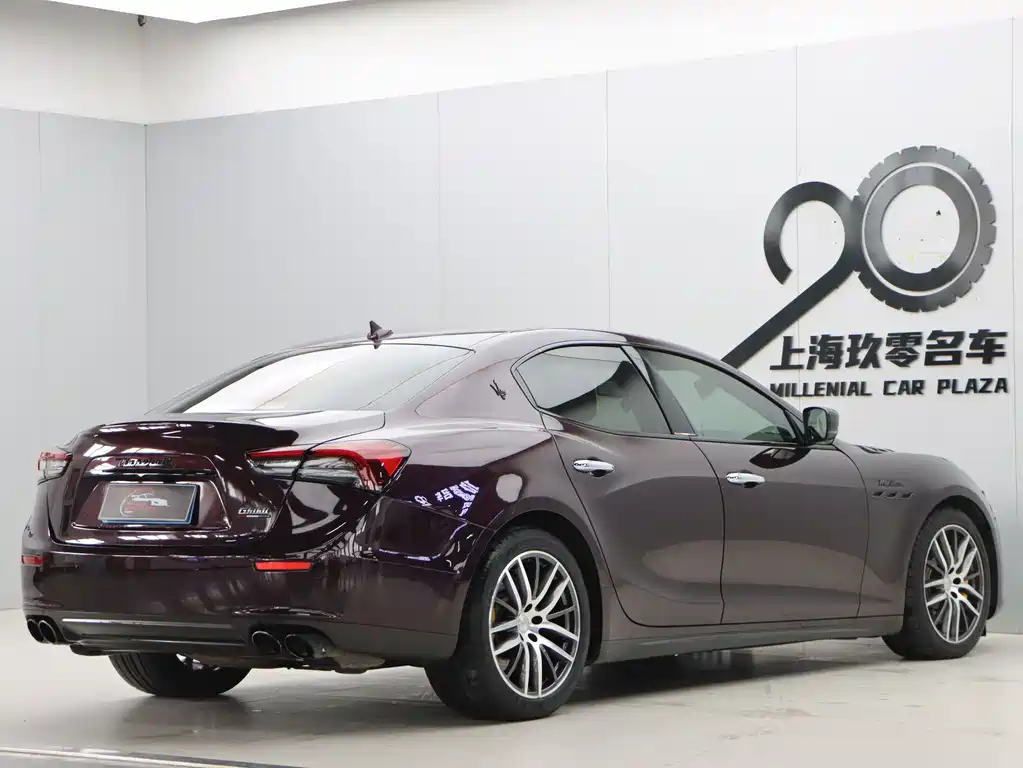 Ghibli 3.0 T Standard