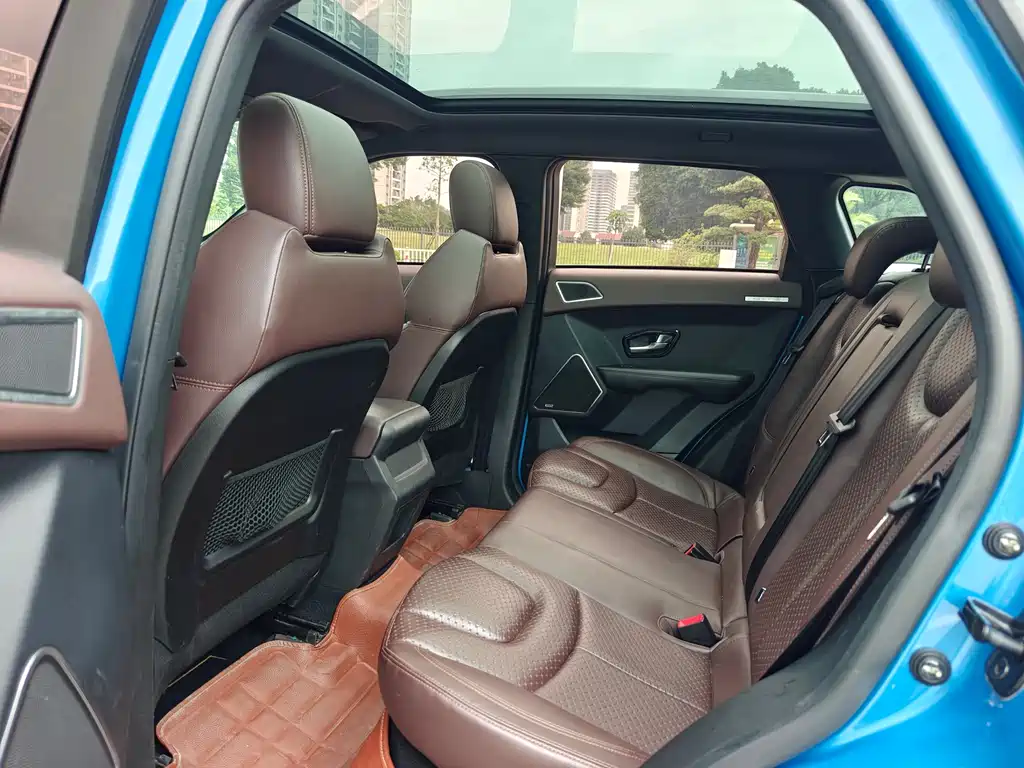 Landwind X7 2.0 T Panoramic Distinguished