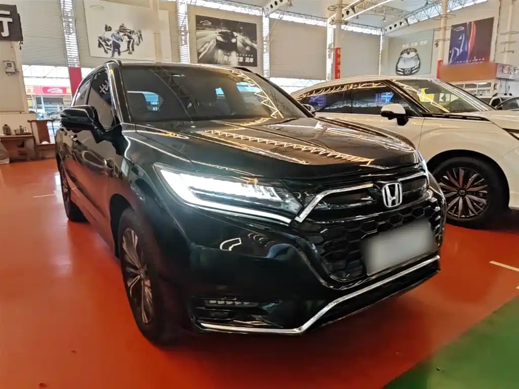 Honda UR-V 370 TURBO 4 WD Premium
