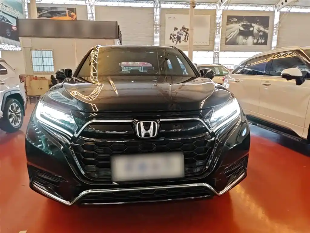 Honda UR-V 370 TURBO 4 WD Premium