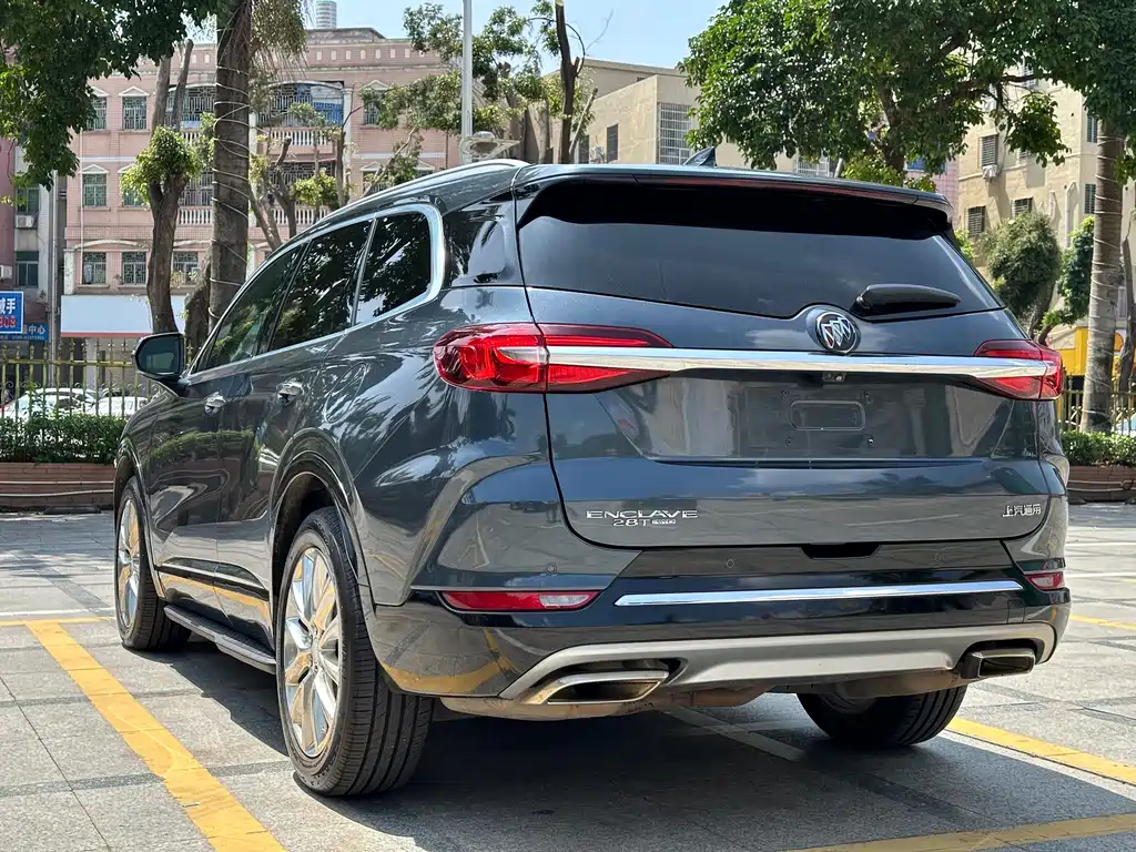 Enclave 28 T 4 WD Flagship