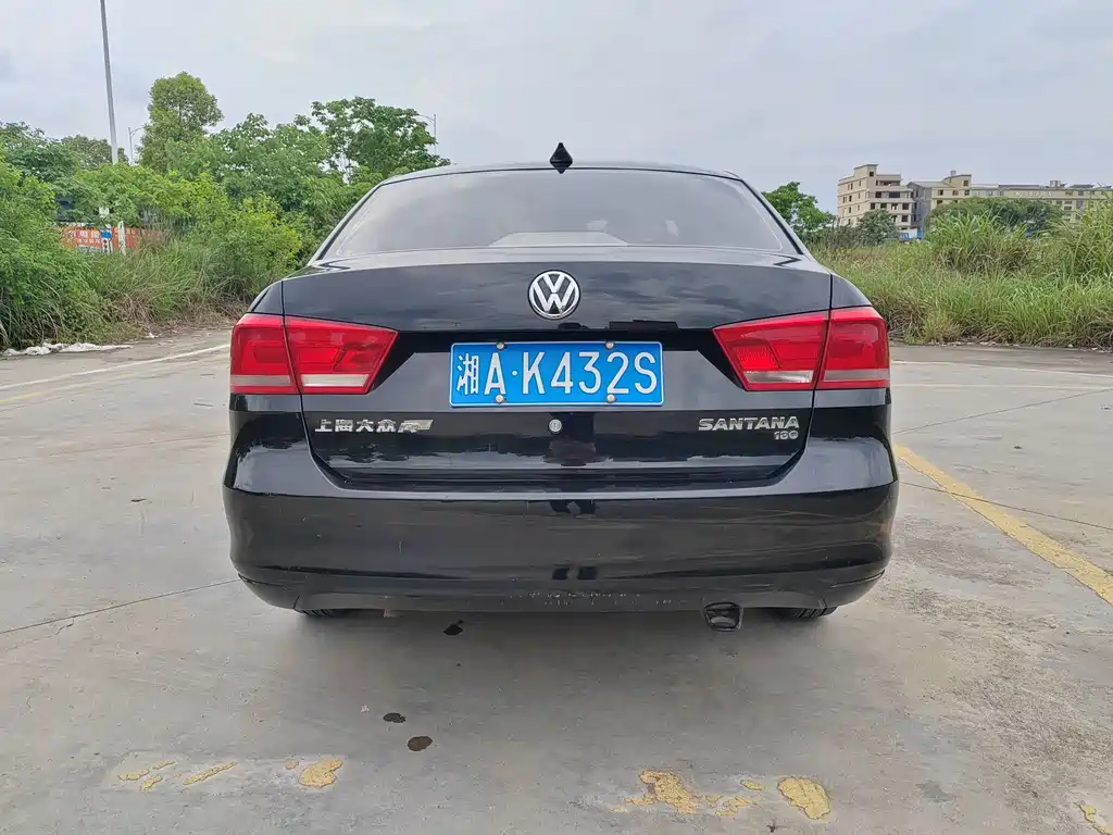 Santana 1.6 L Auto Style