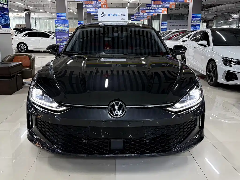 Lamando Lamando L 280 TSI DSG Dazzle Hot