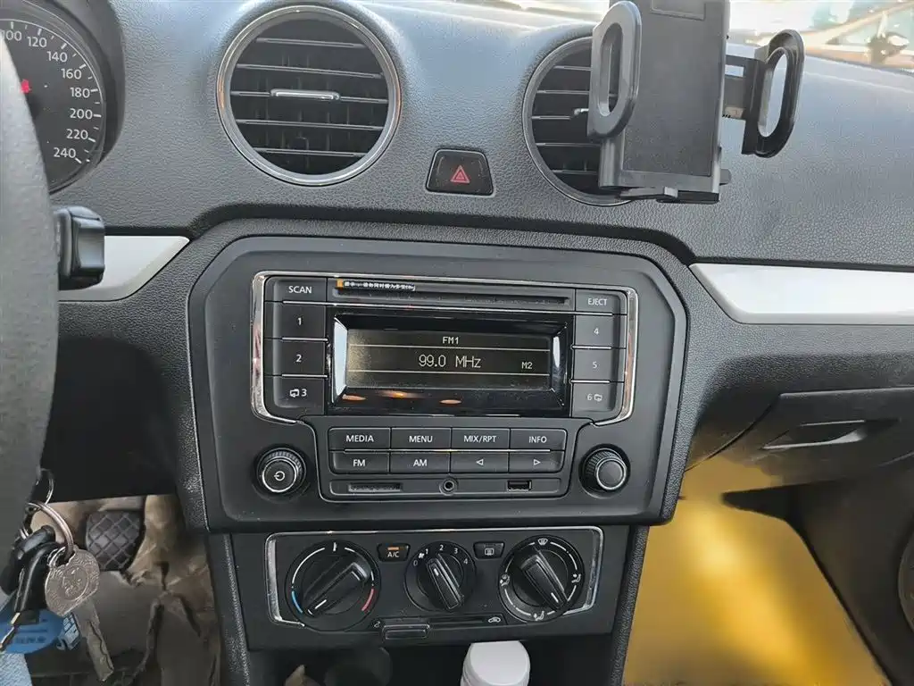 Jetta 1.6 L Manual Comfort