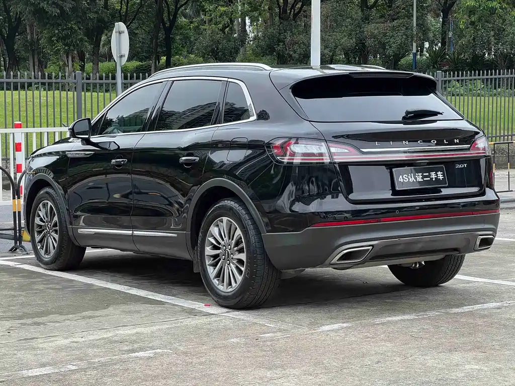 Nautilus (Import) 2.0 T 2 WD Premium CN-VI