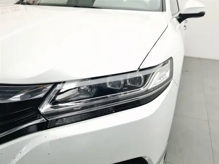 Honda Spirior 2.4 L Luxury