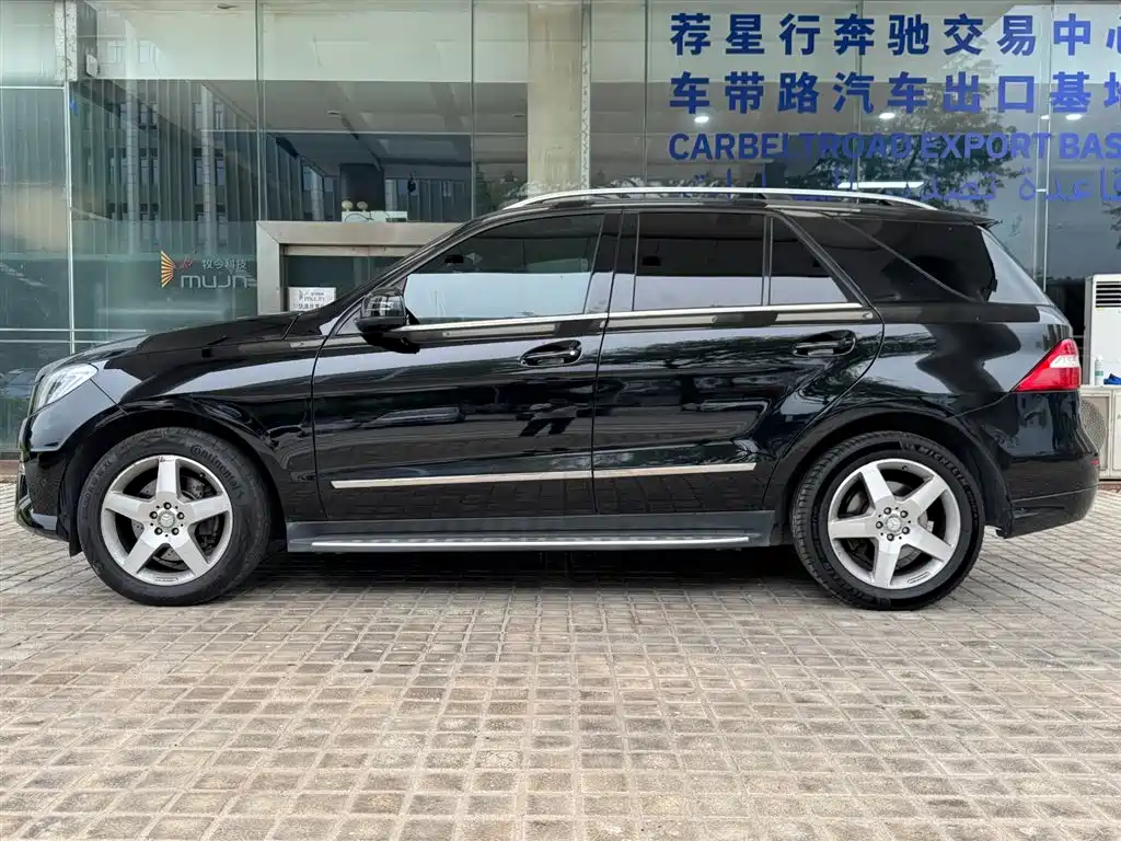 Mercedes-Benz M-Class ML 400 4 MATIC Luxury