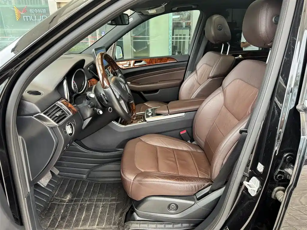 Mercedes-Benz M-Class ML 400 4 MATIC Luxury