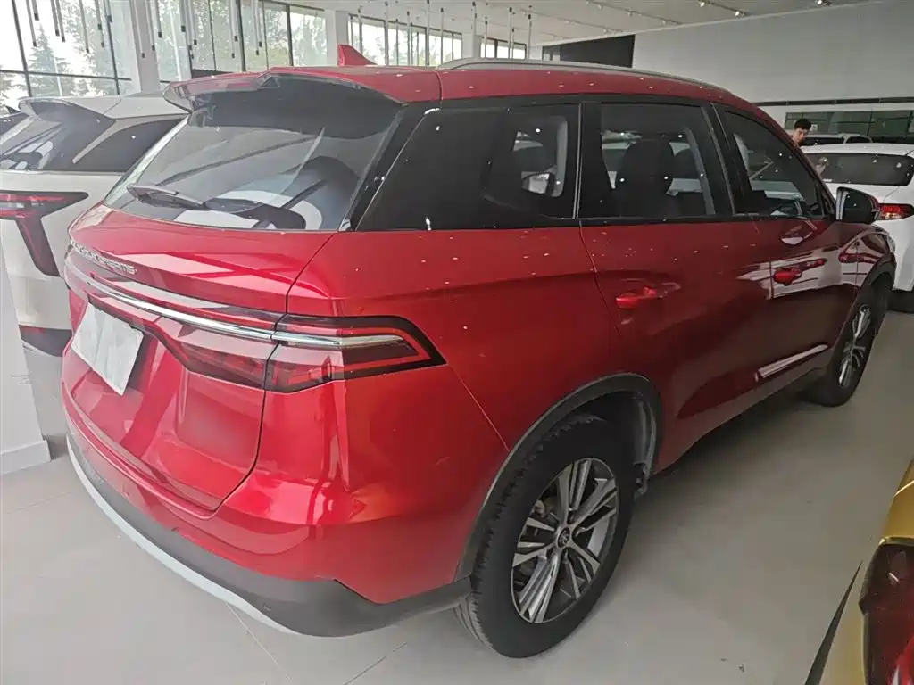 Song Pro 1.5 T Auto Luxury