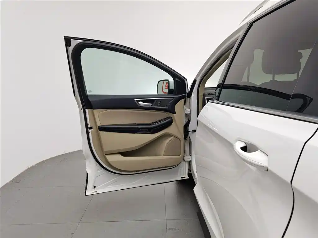 Edge 2.0 T GTDi 2 WD Elite Sharp