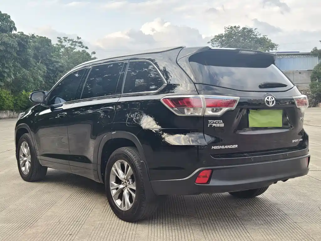 Highlander 2.0 T 2 WD Elite 5-seat