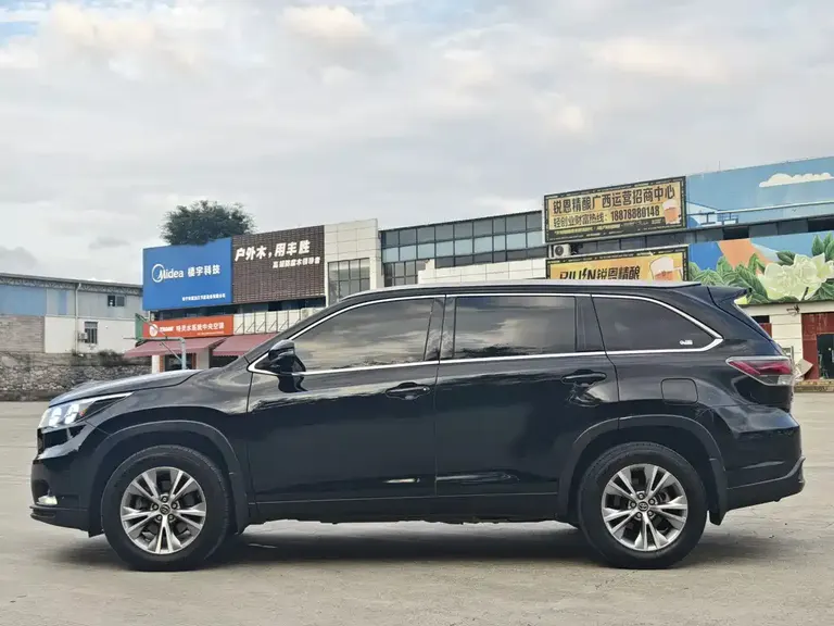 Toyota Highlander 2.0 T 2 WD Elite 5-seat