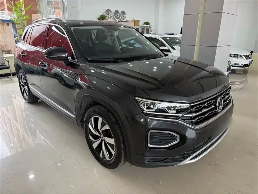Tayron 330 TSI 2 WD Luxury Connected Plus