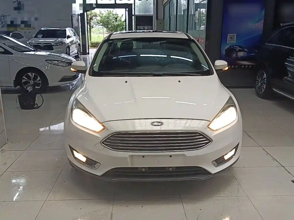 Focus Sedan 1.6 L Auto Style