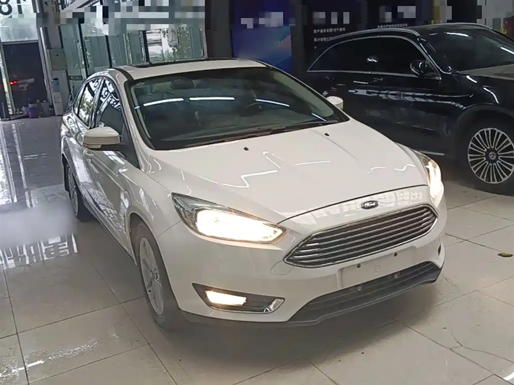 Focus Sedan 1.6 L Auto Style