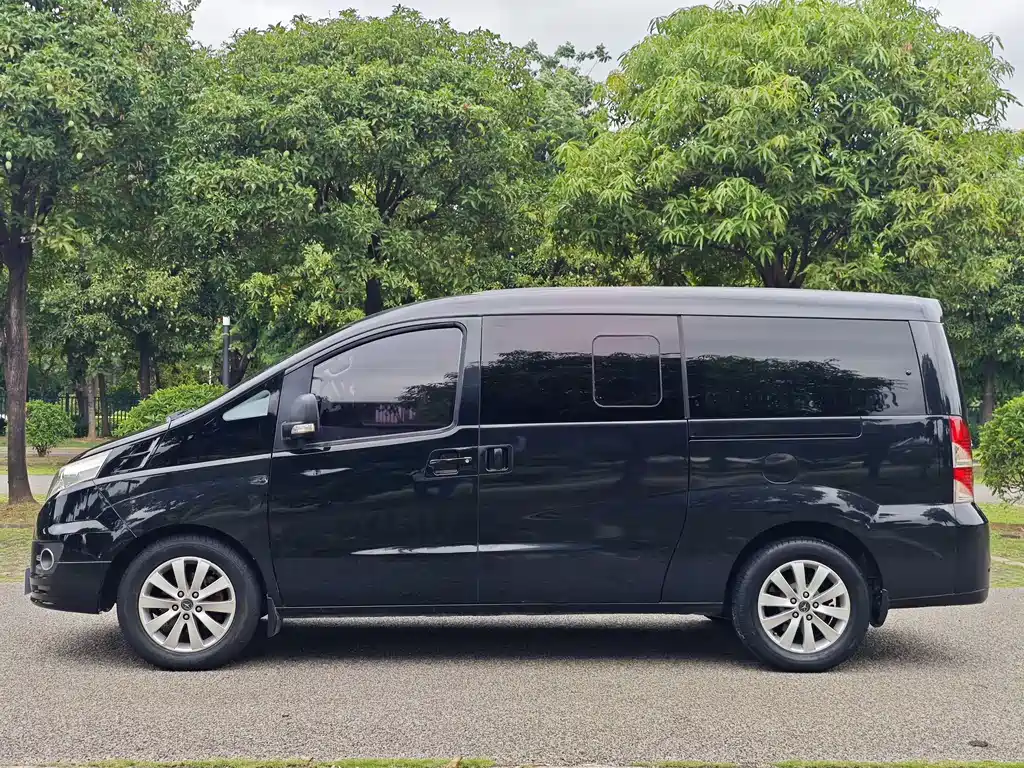 Refine M5 2.0 T Gasoline Auto Business