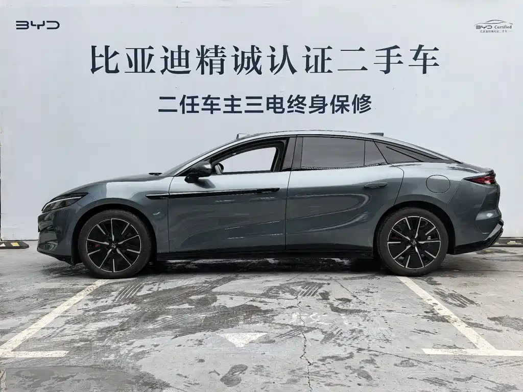 Han L 汉L 2025款 DM-i 200 KM激光雷达尊享型